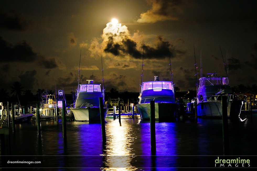abaco-bahamas-wedding-photography-rg-05.jpg boats in moonlight bahamas