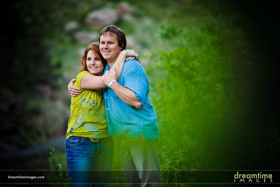 engaged couple at buttonrock reservoir