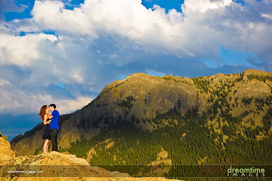 engaged couple in estes park colorado
