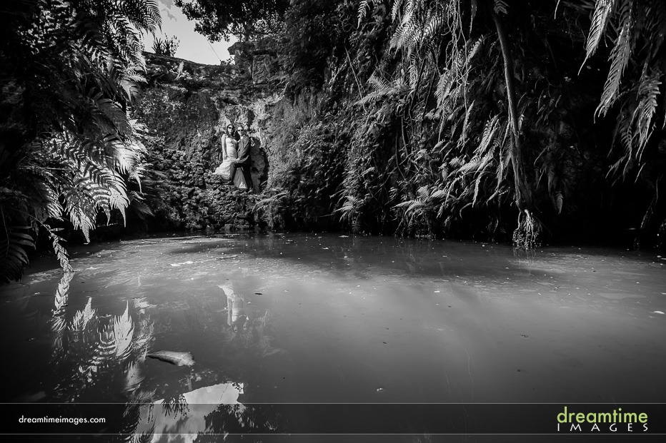 cenote wedding picture