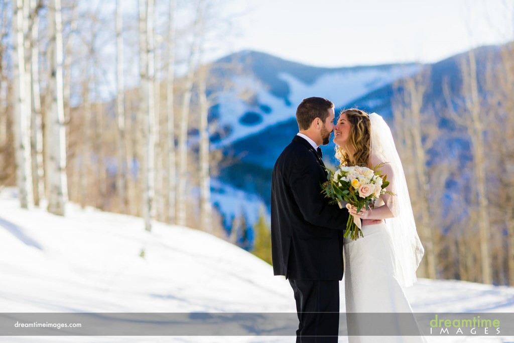 Saddleridge wedding picture in snow
